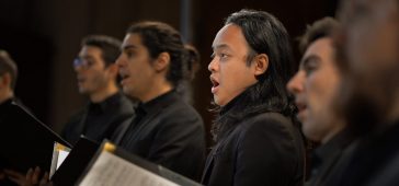 bach aspect ratio 1200 560