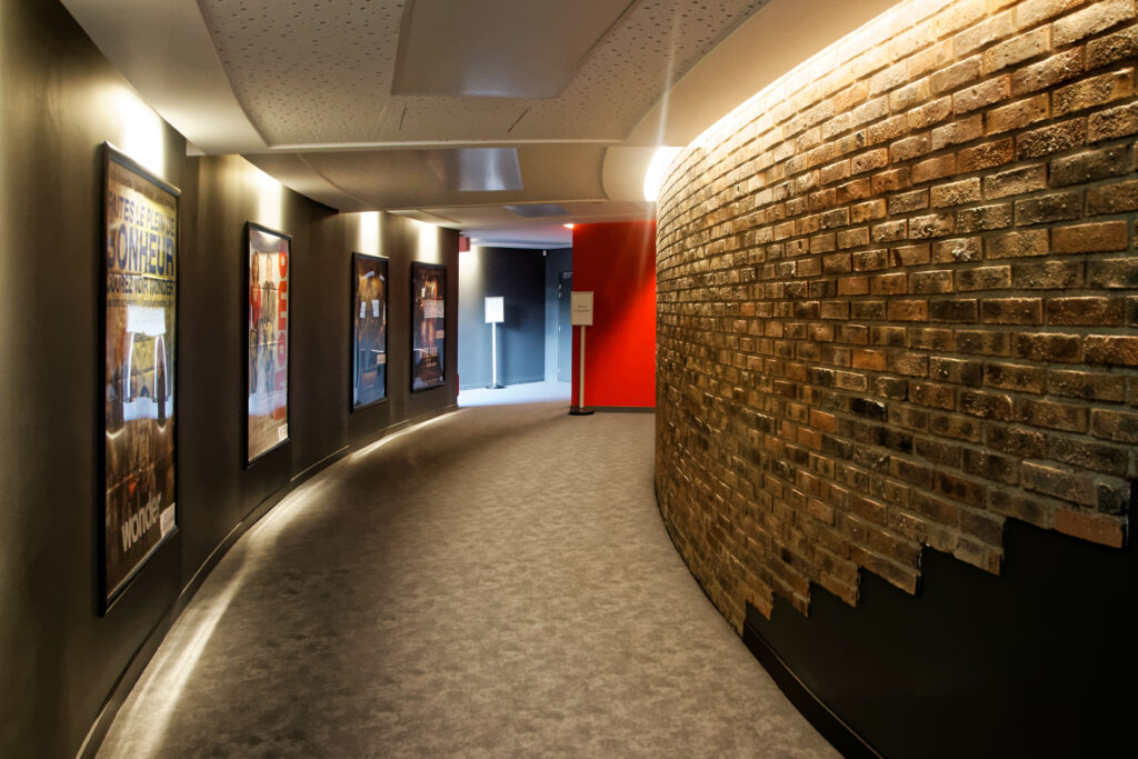 Cinéma - Couloir